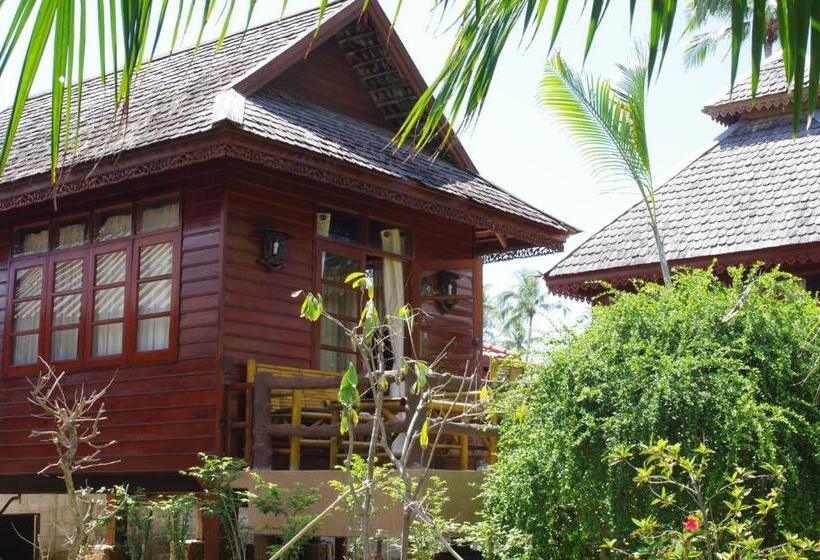 Отель Thai House Beach Resort