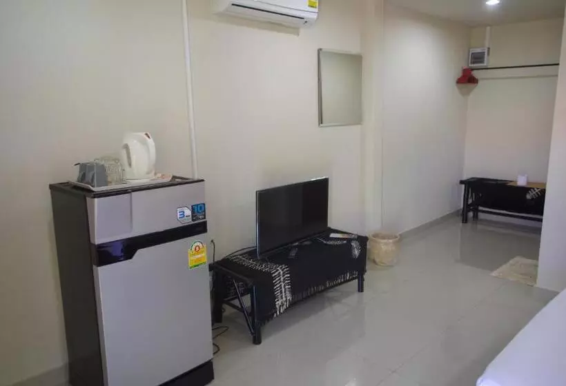 Отель Thai House Beach Resort