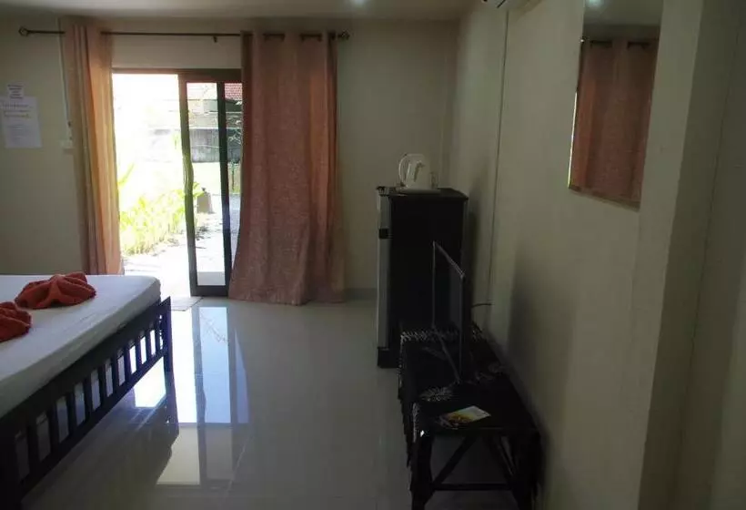 Отель Thai House Beach Resort