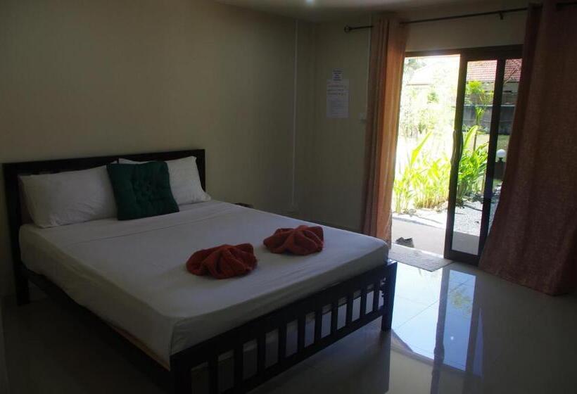 Отель Thai House Beach Resort