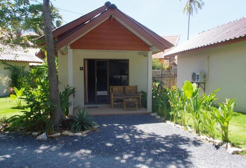 Отель Thai House Beach Resort