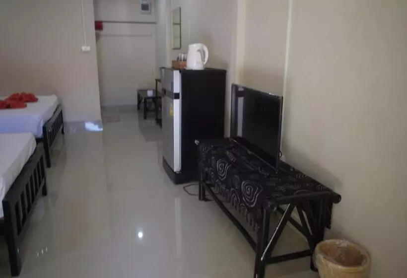 Отель Thai House Beach Resort