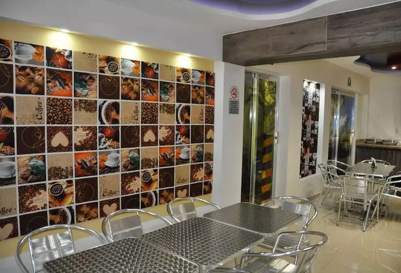 בית מלון כפרי Yakar