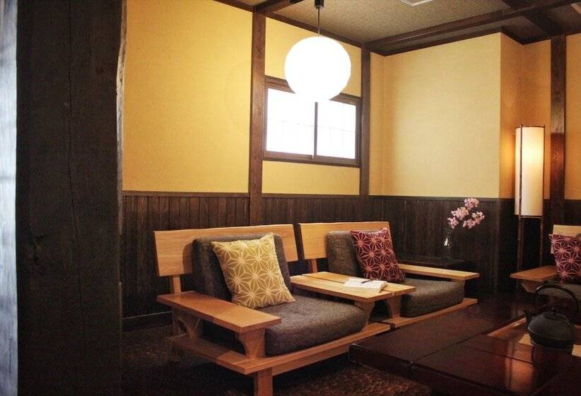 K S House Takayama Quality Hostels