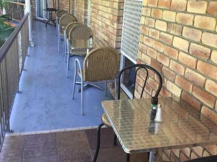 モーテル Coomera Motor Inn
