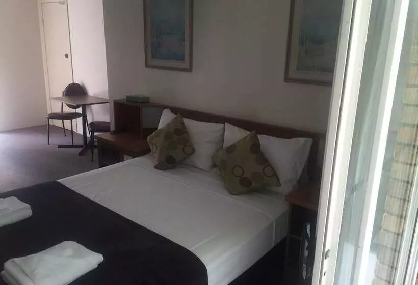 モーテル Coomera Motor Inn