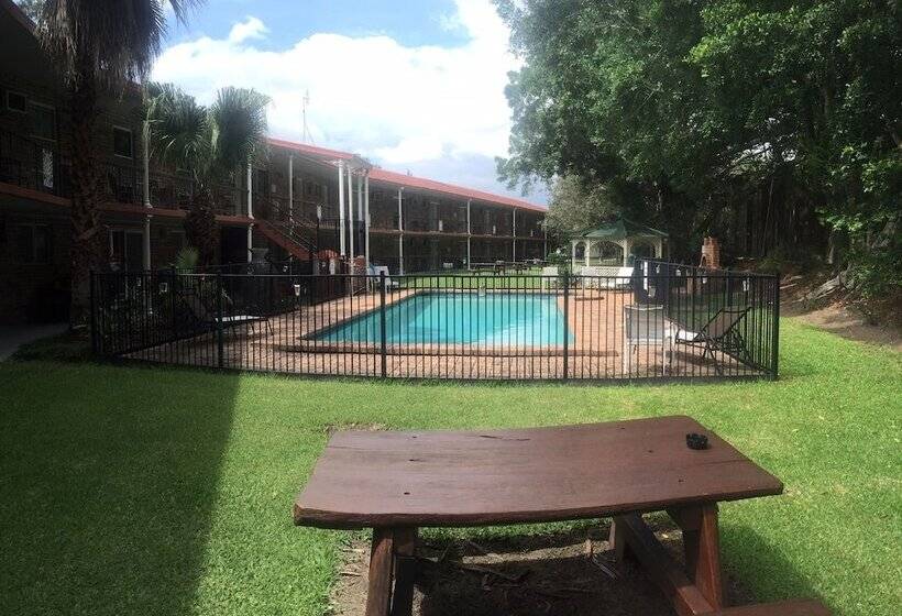 モーテル Coomera Motor Inn