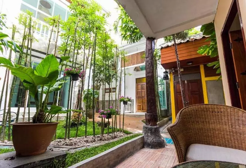 Пансион Changmoi House