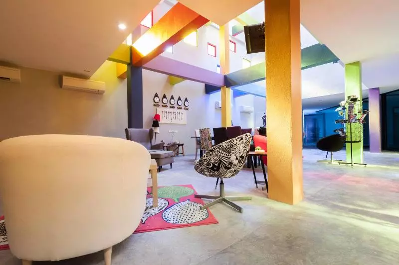 هاستل Behind The Scene Hotel Club @ Samui