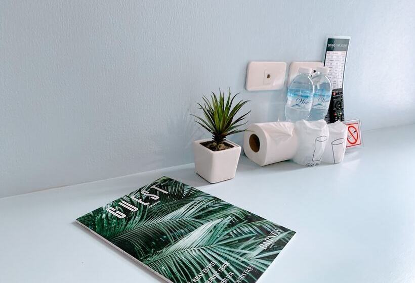 הוסטל Behind The Scene Hotel Club @ Samui