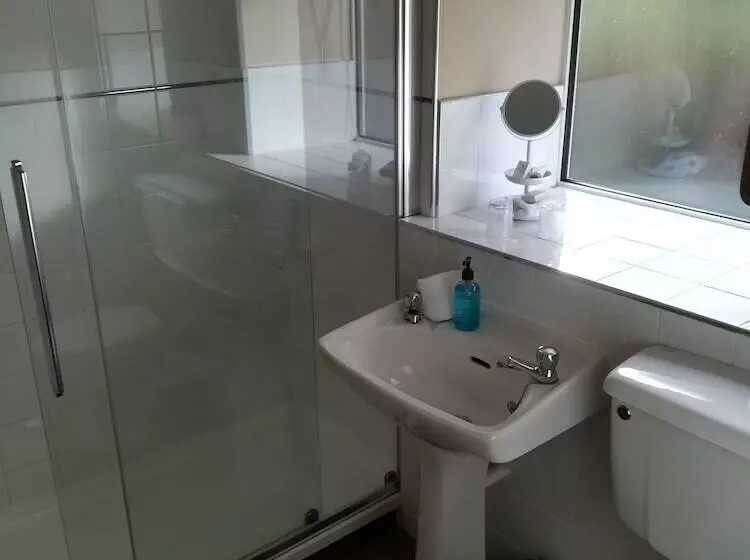 Bed and Breakfast Thurlestone House