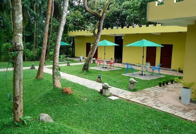 Bridge Hotel Negombo