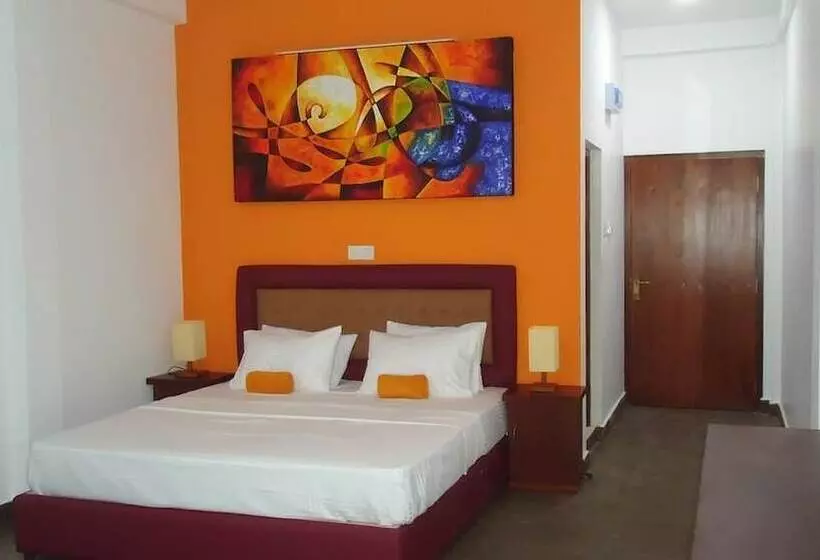 Bridge Hotel Negombo