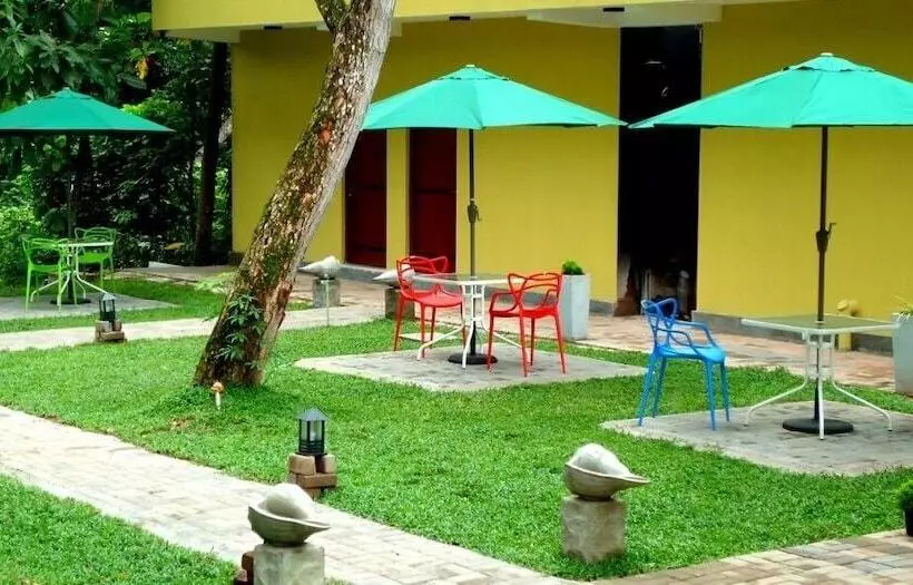 Bridge Hotel Negombo