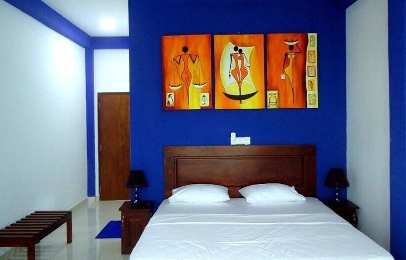 Bridge Hotel Negombo