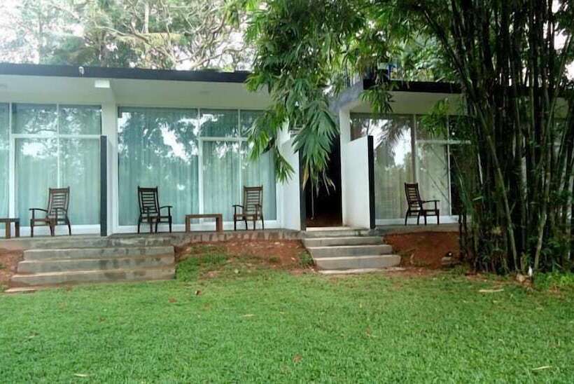 Bridge Hotel Negombo