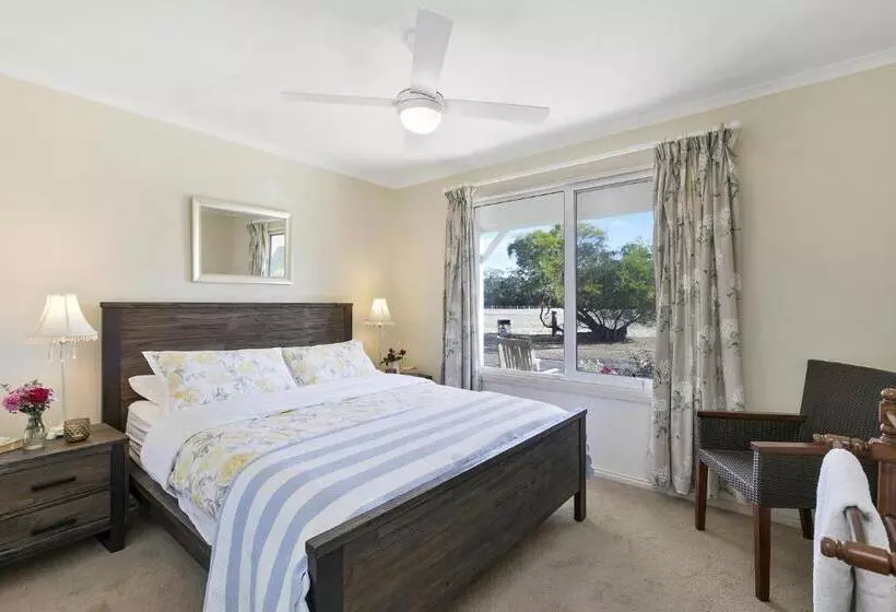 Freshwater Creek Cottages & Farm Stay