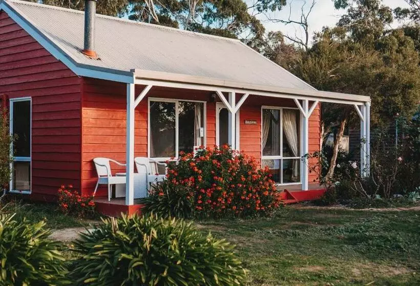 Freshwater Creek Cottages & Farm Stay