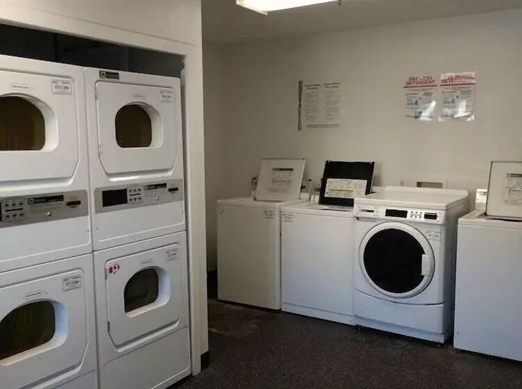 ホテル Intown Suites Extended Stay San Antonio Tx   Airport