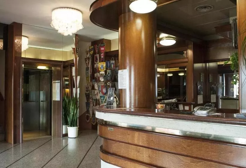 בית מלון כפרי Le Gronde