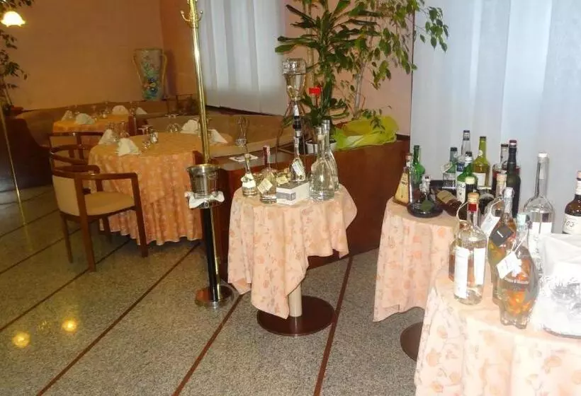 בית מלון כפרי Le Gronde