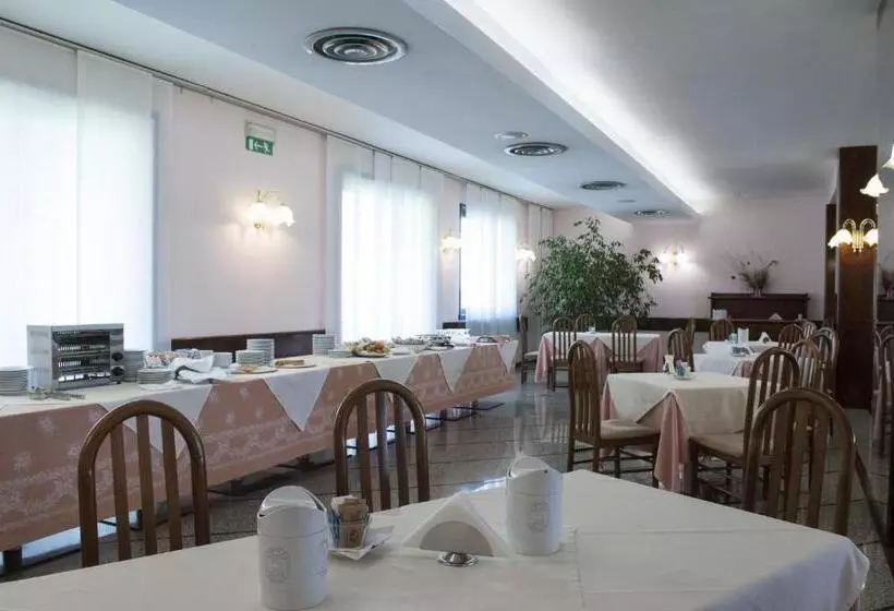 בית מלון כפרי Le Gronde