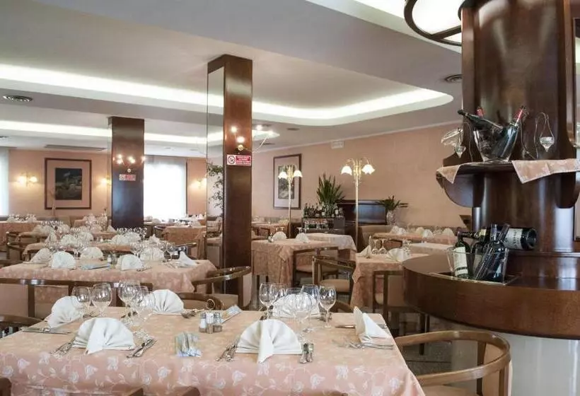 בית מלון כפרי Le Gronde