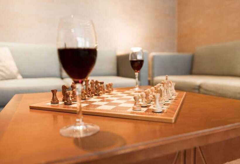 هتل Montbriand Antony Ancien Alixia