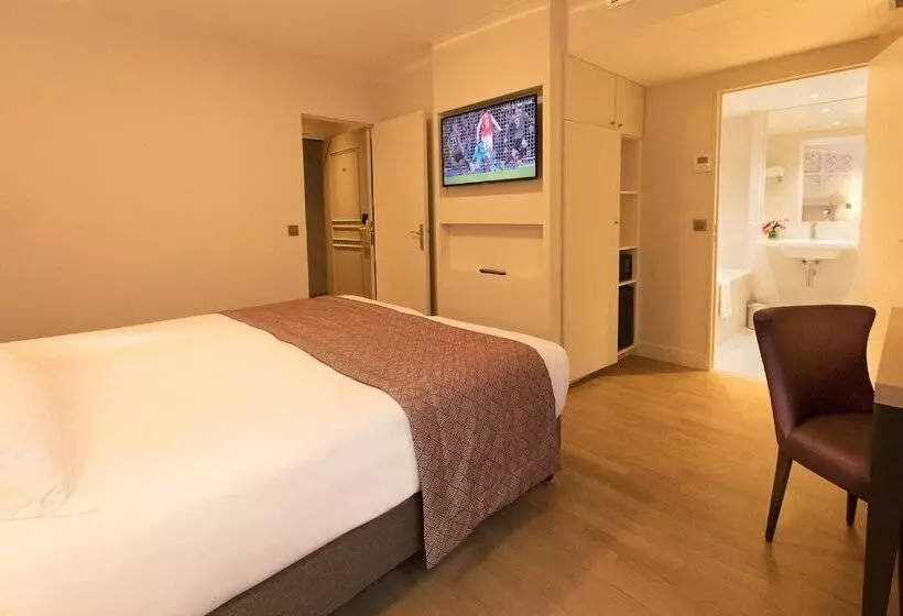 هتل Montbriand Antony Ancien Alixia