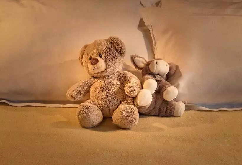 هتل Montbriand Antony Ancien Alixia