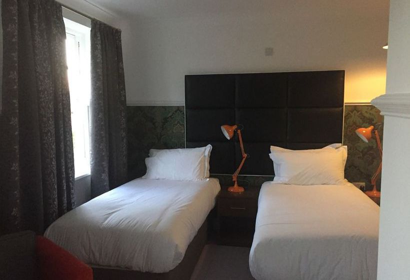 Отель Needham House