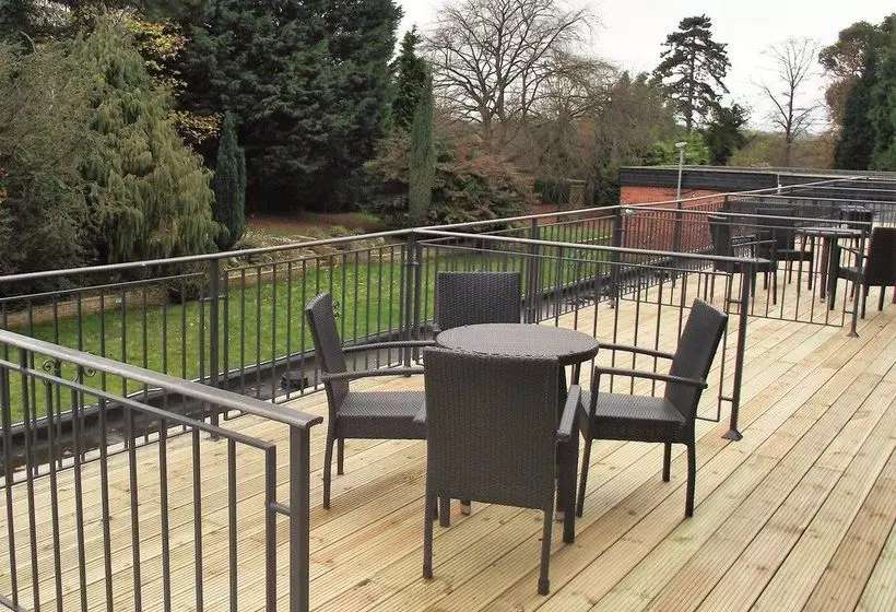 هتل Needham House