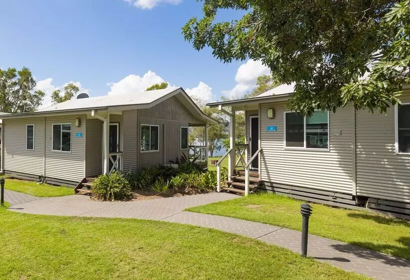 Отель Nrma Lake Somerset Holiday Park