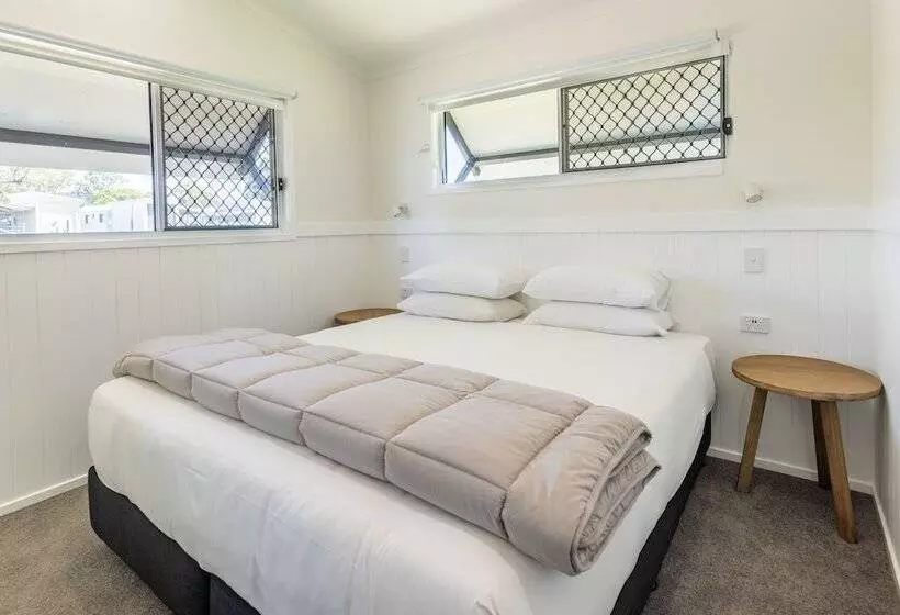 Отель Nrma Lake Somerset Holiday Park