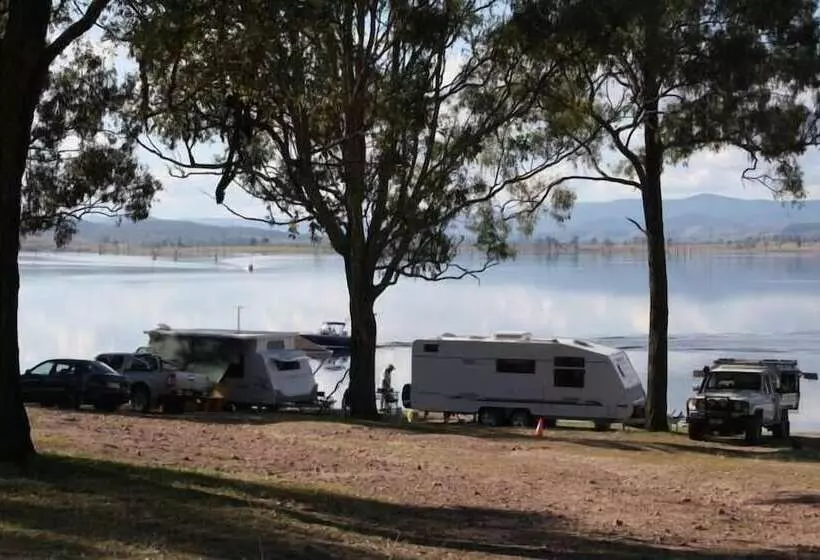 Отель Nrma Lake Somerset Holiday Park