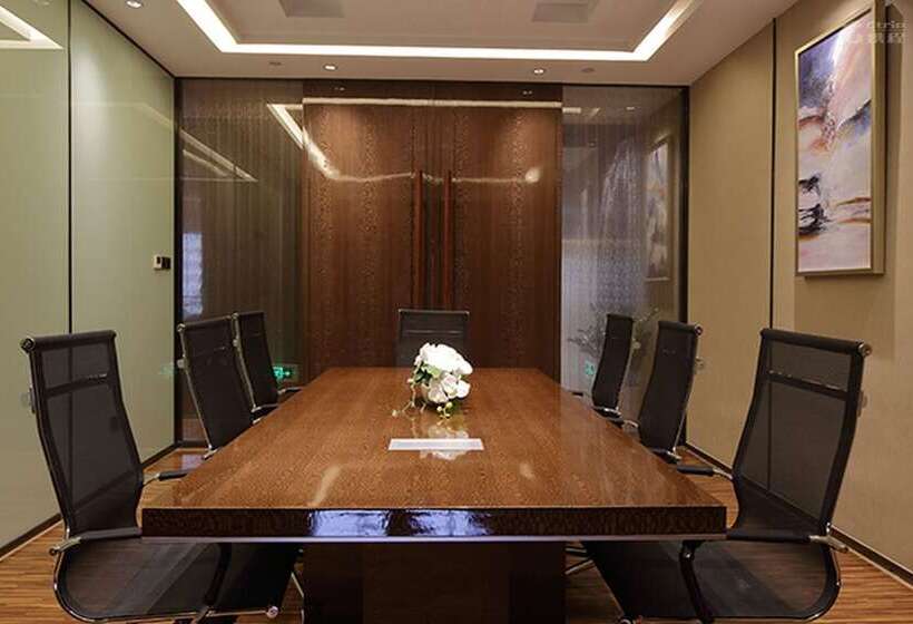 Hotel Ramada By Wyndham Huizhou South