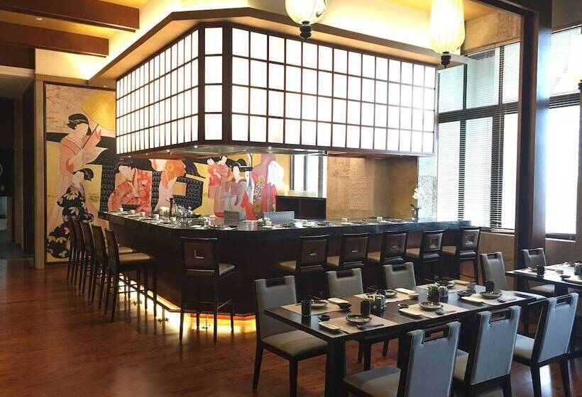 Hotel Ramada By Wyndham Huizhou South