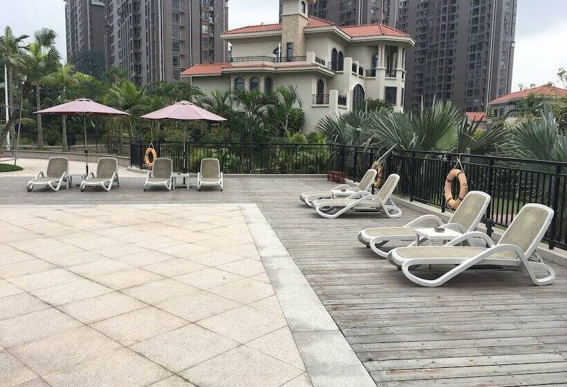 Hotel Ramada By Wyndham Huizhou South