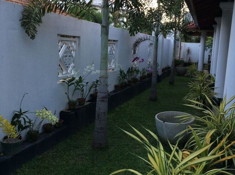 호텔 Sunrise Palace Negombo