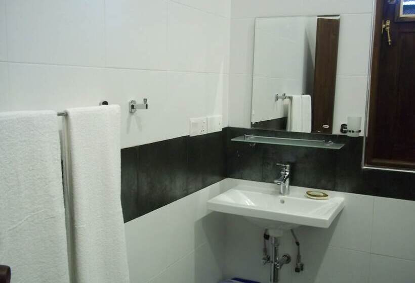 호텔 Sunrise Palace Negombo