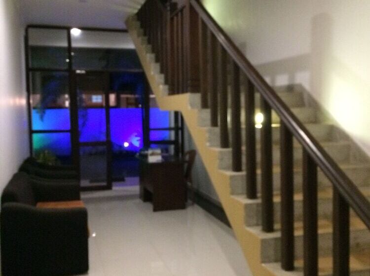 호텔 Sunrise Palace Negombo