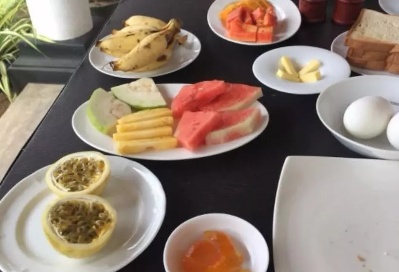 ホテル Sunrise Palace Negombo