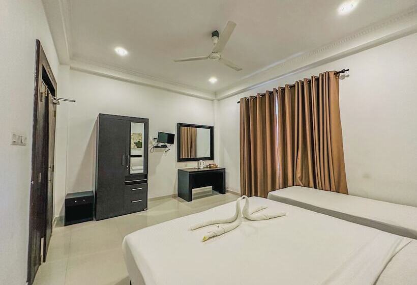 호텔 Sunrise Palace Negombo