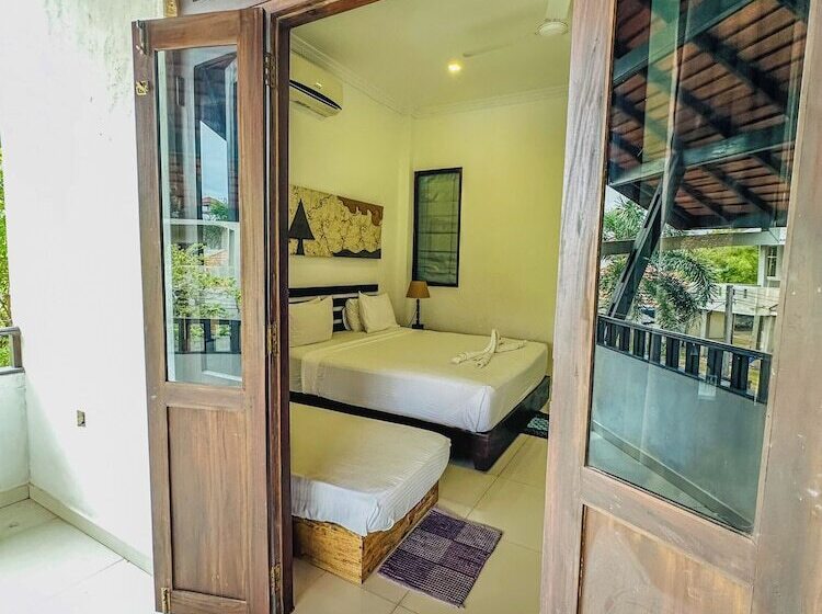 호텔 Sunrise Palace Negombo