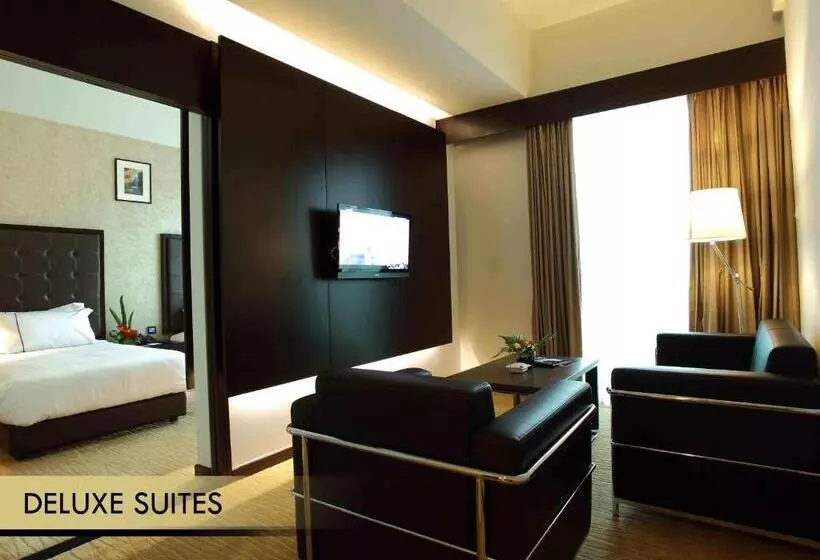 Отель Symphony Suites