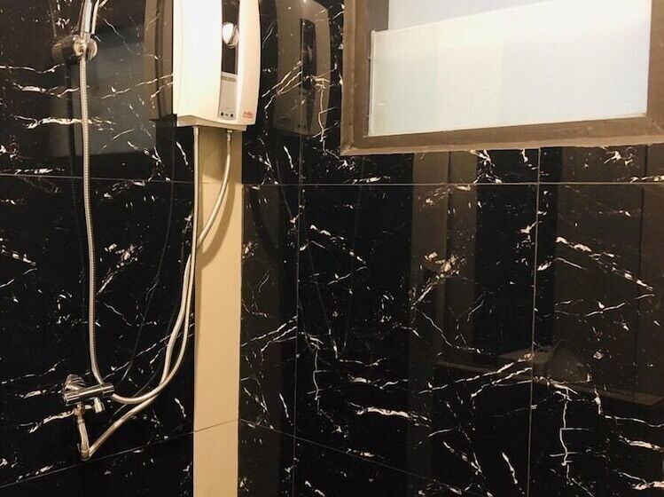 בית מלון כפרי The Chess Samui