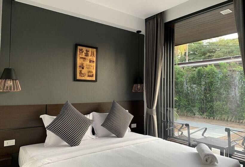 בית מלון כפרי The Chess Samui