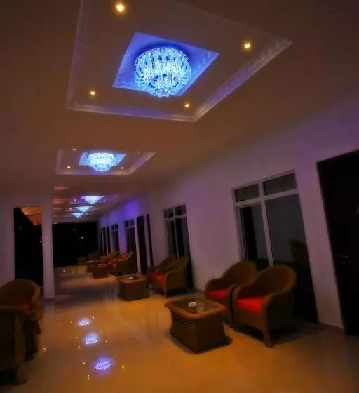 בית מלון כפרי Travellers Nest Kandy