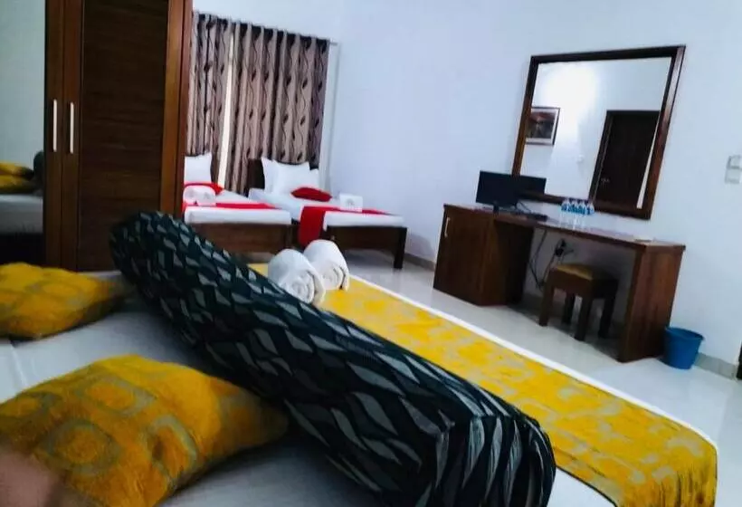 בית מלון כפרי Travellers Nest Kandy