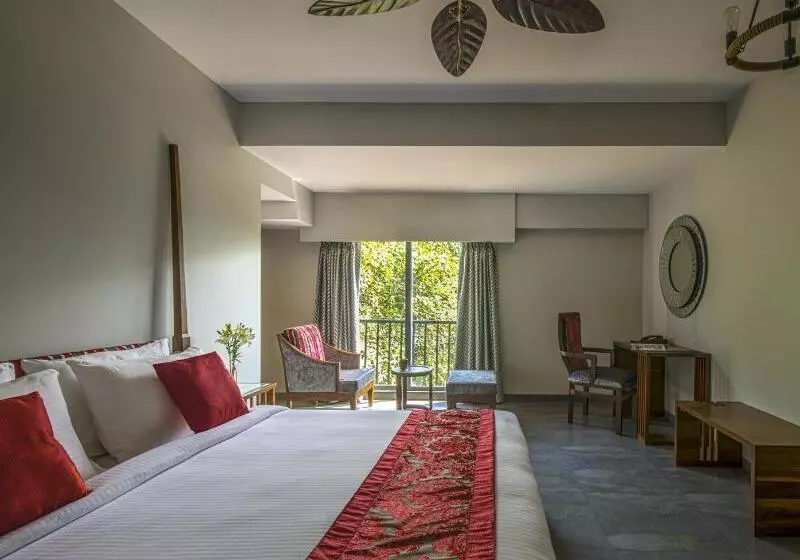 Hotel Zense Candolim